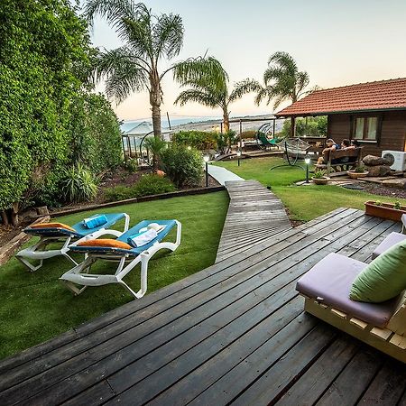 כחול ירוק בכפר Villa Had Nes Bagian luar foto