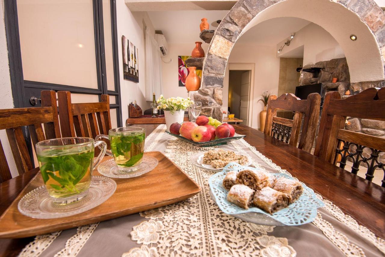 כחול ירוק בכפר Villa Had Nes Bagian luar foto