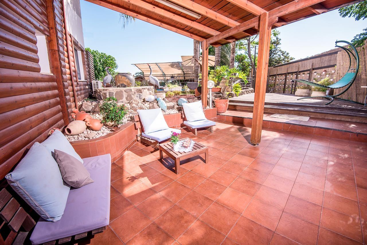 כחול ירוק בכפר Villa Had Nes Bagian luar foto